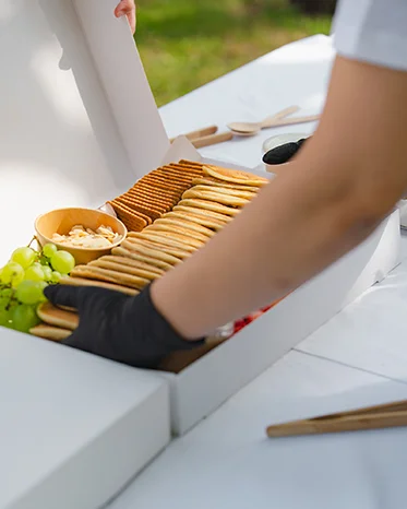 Box traiteur de pancakes fruités prête à partager